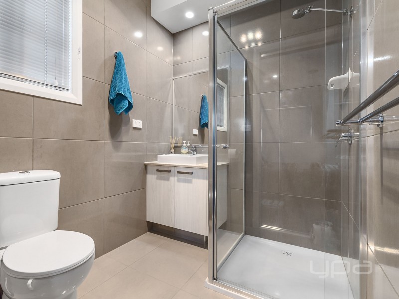 11 Moor Park Avenue, Melton West VIC 3337