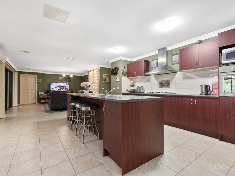 30 Ironbark Way, Brookfield VIC 3338