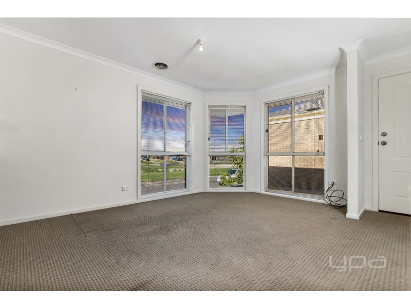 3 Jolley Rise, Melton West VIC 3337