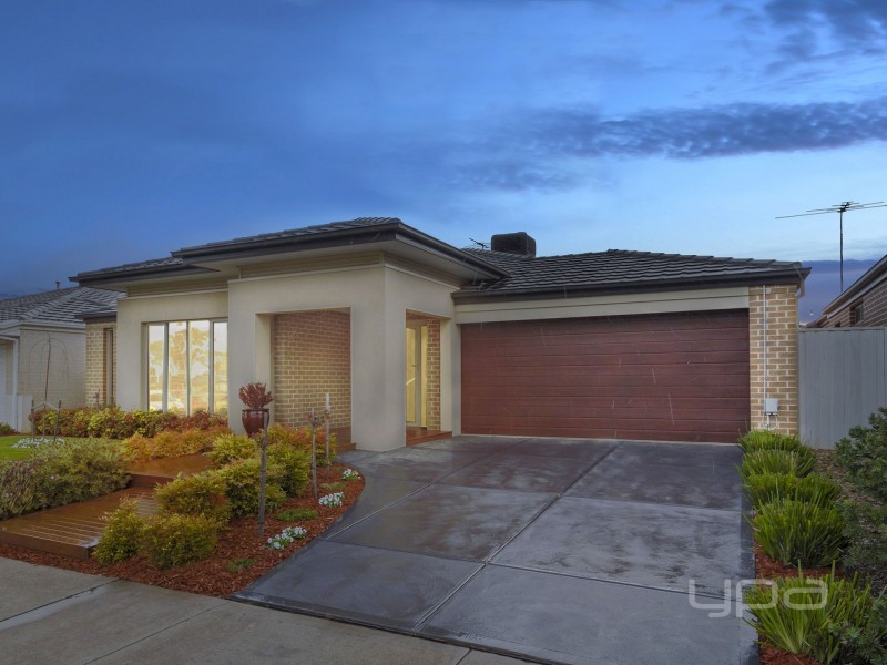 67 Bangalay Drive, Brookfield VIC 3338