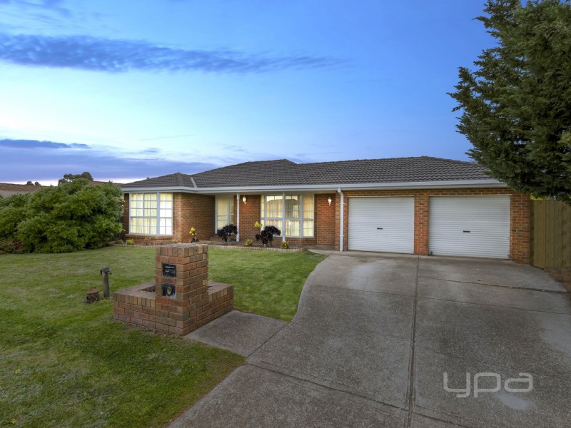 13 Simon Court, Brookfield VIC 3338