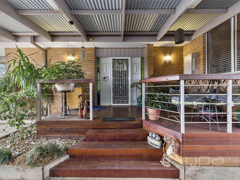 9 Bittern Street, Melton VIC 3337