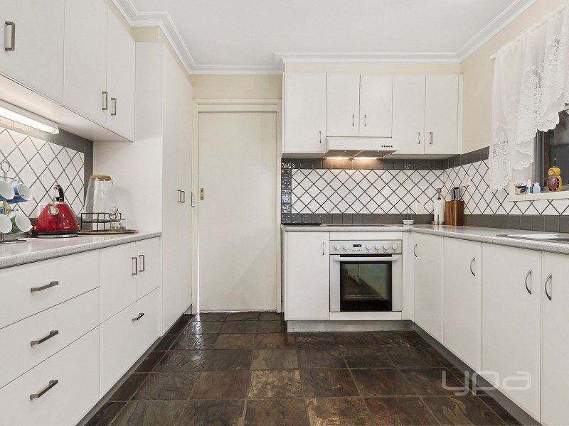 9 Bittern Street, Melton VIC 3337