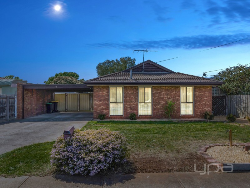 14 Mitchell Road, Melton South VIC 3338