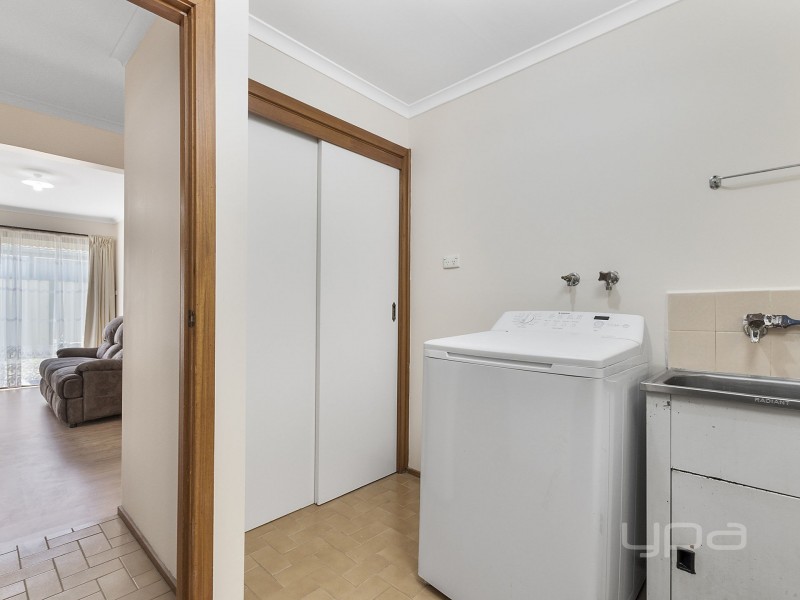 14 Mitchell Road, Melton South VIC 3338