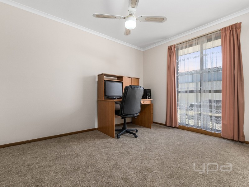 14 Mitchell Road, Melton South VIC 3338