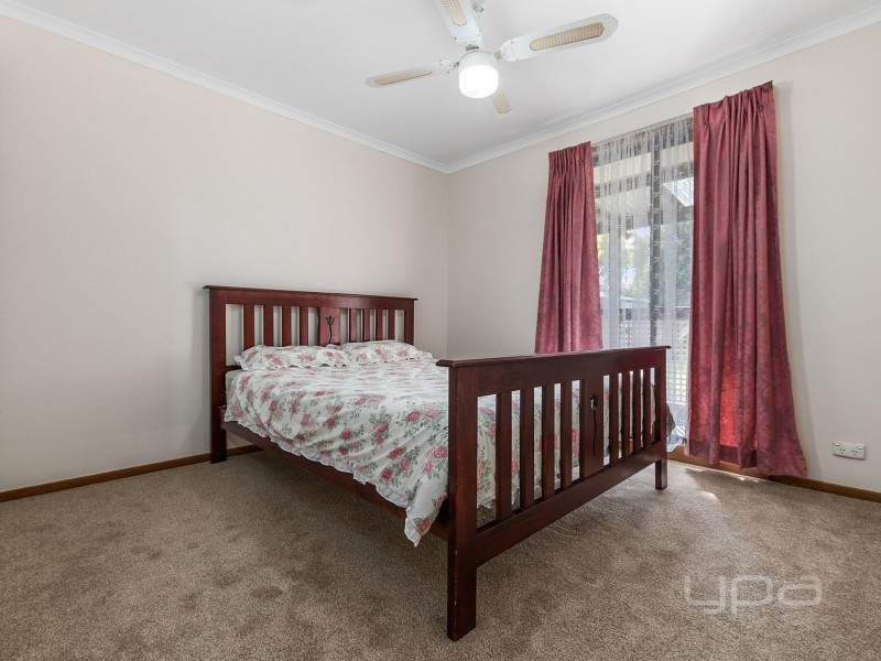 14 Mitchell Road, Melton South VIC 3338
