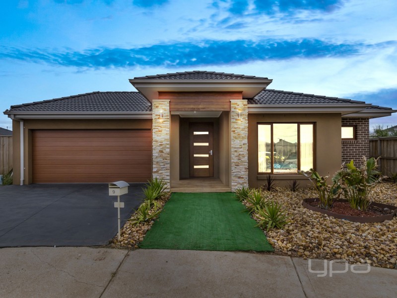 9 Lilac Court, Melton West VIC 3337