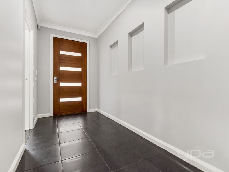 9 Lilac Court, Melton West VIC 3337