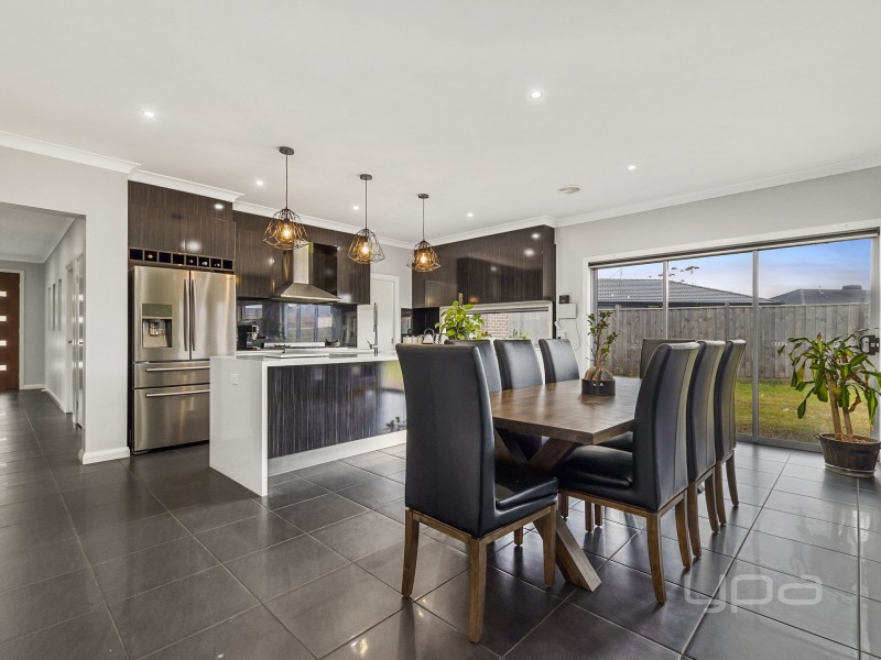 9 Lilac Court, Melton West VIC 3337