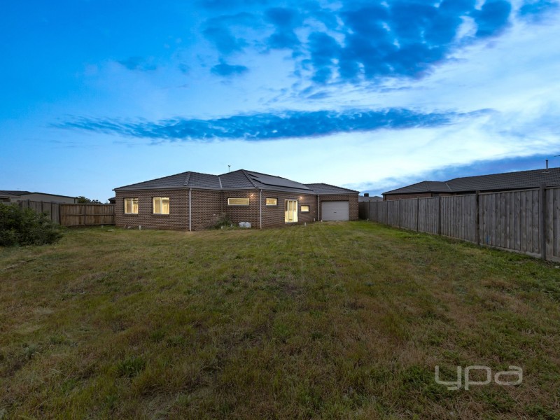 9 Lilac Court, Melton West VIC 3337