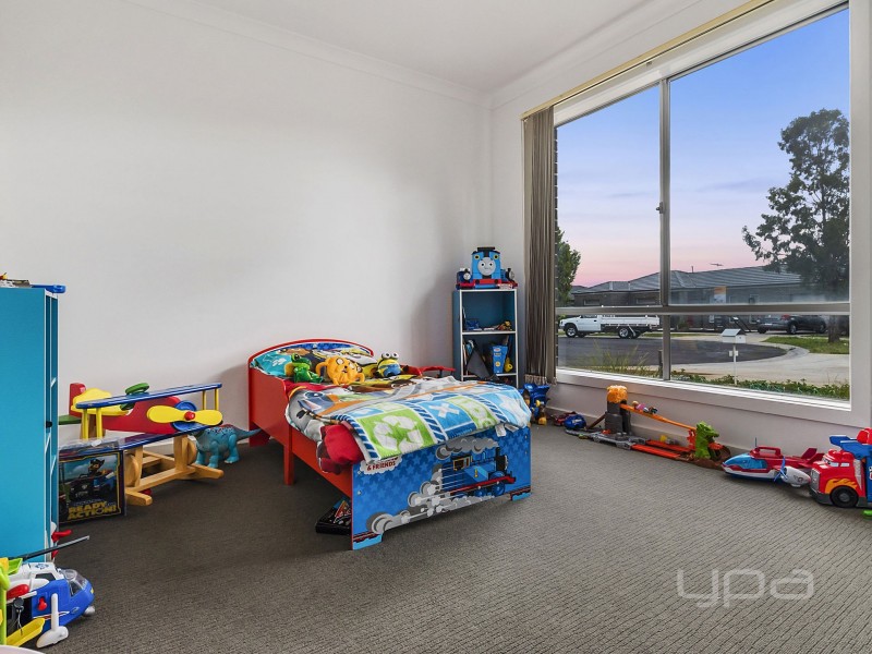 5 Poplar Close, Melton VIC 3337