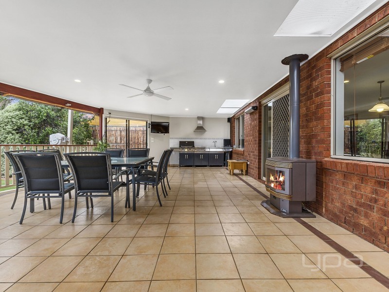 46 Westlake Drive, Melton West VIC 3337
