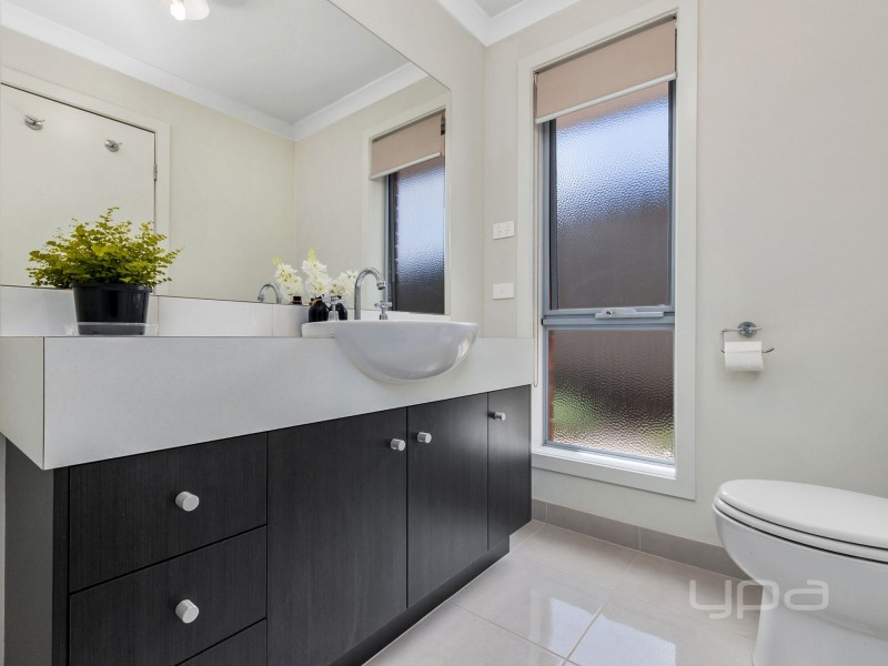 10 Wimpara Crescent, Maddingley VIC 3340