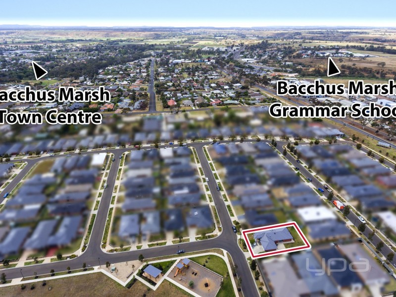 10 Wimpara Crescent, Maddingley VIC 3340