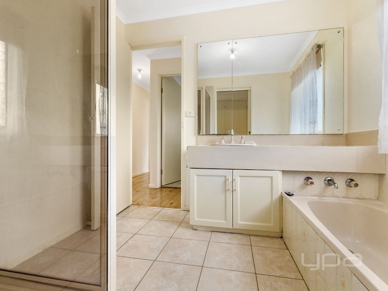 26 Tulloch Avenue, Kurunjang VIC 3337