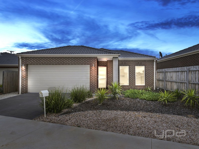 2/36 Somerton Court, Darley VIC 3340