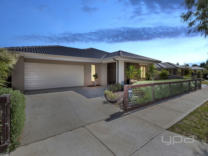 12 Marong Avenue, Eynesbury VIC 3338