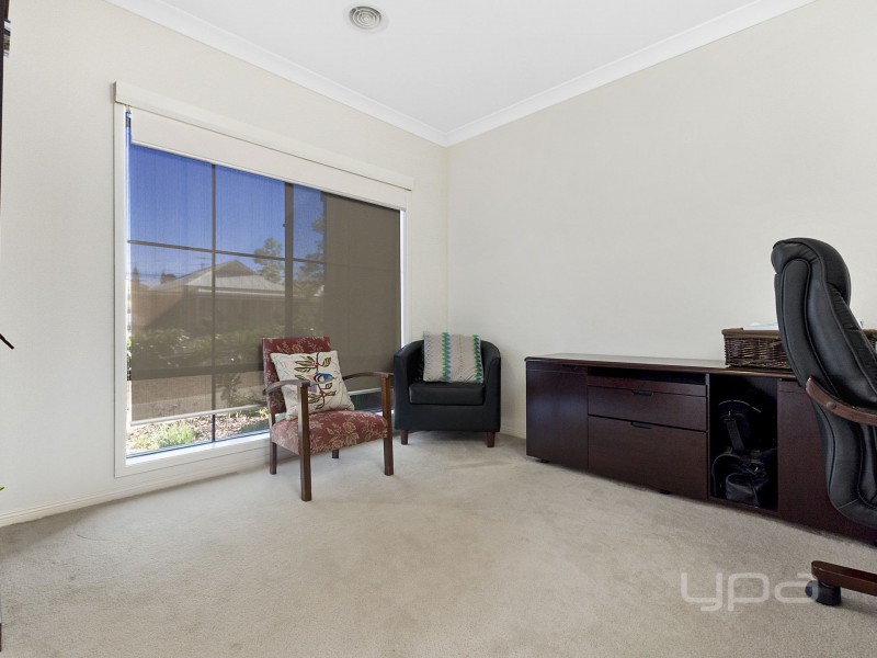 13 Harrington Drive, Melton West VIC 3337