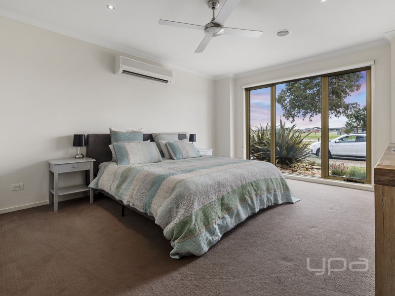 43 Long Tree Drive, Melton West VIC 3337