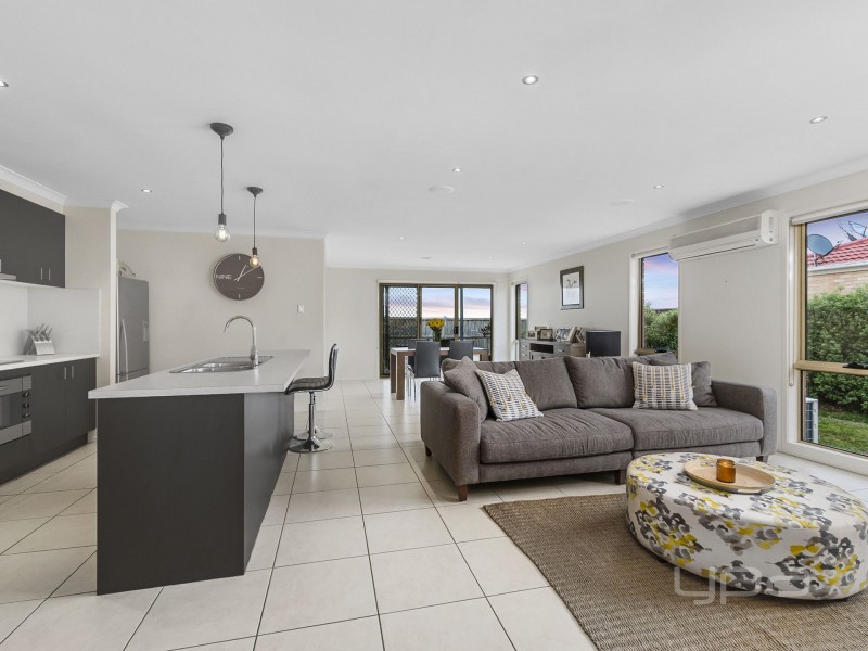 43 Long Tree Drive, Melton West VIC 3337