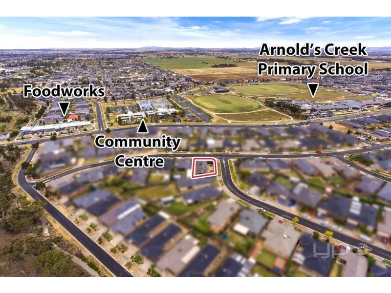 14 Oak Park Drive, Melton West VIC 3337