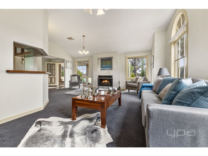 211-213 Gisborne-Melton Road, Kurunjang VIC 3337