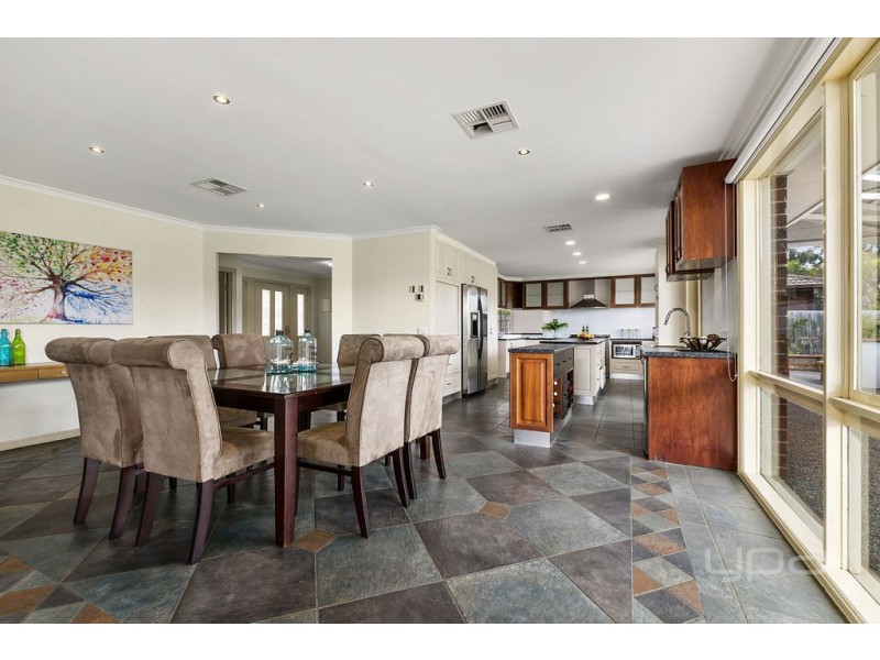 211-213 Gisborne-Melton Road, Kurunjang VIC 3337