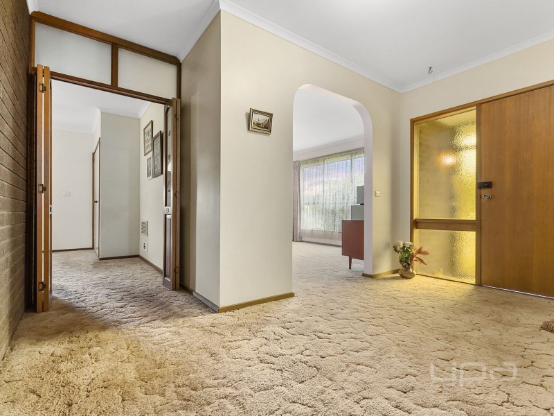 43 Blamey Drive, Melton South VIC 3338