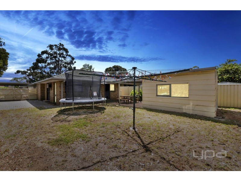 10 Murray Street, Melton South VIC 3338