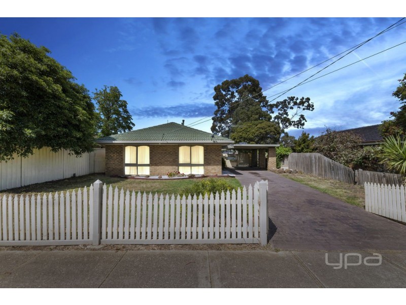 10 Murray Street, Melton South VIC 3338