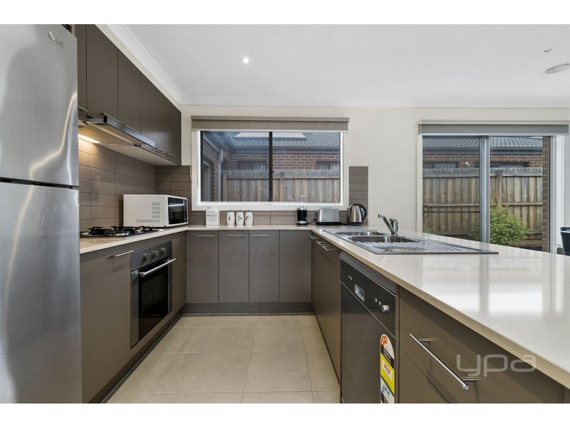 8 Forest Court, Bacchus Marsh VIC 3340