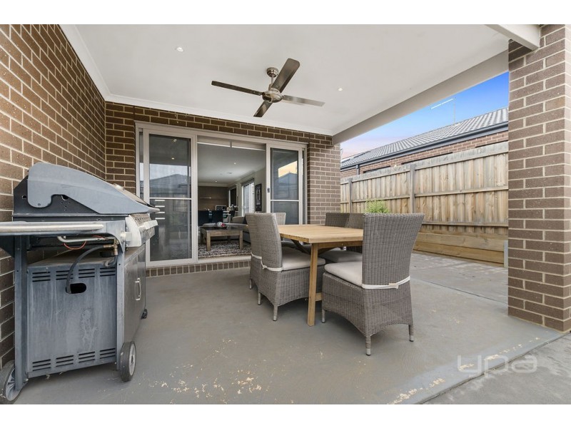 8 Forest Court, Bacchus Marsh VIC 3340