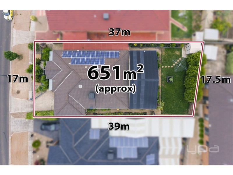 104 Westlake Drive, Melton West VIC 3337