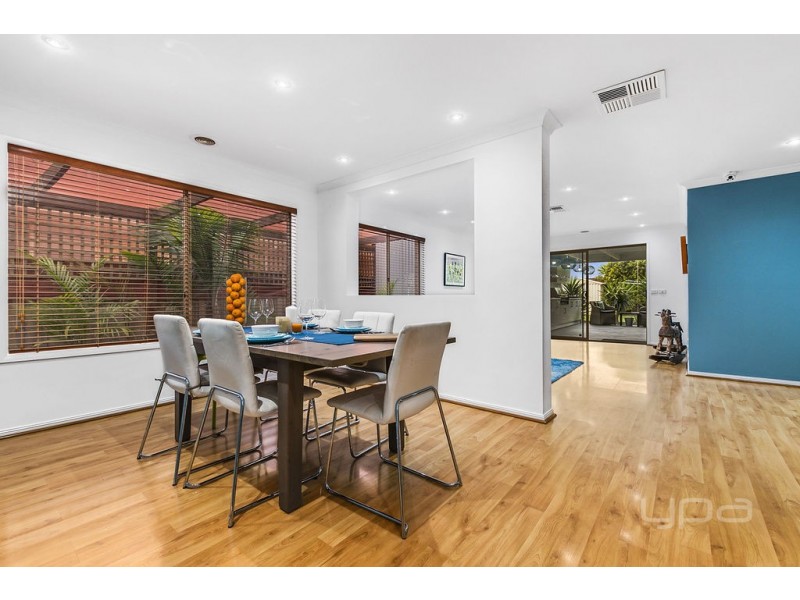 104 Westlake Drive, Melton West VIC 3337