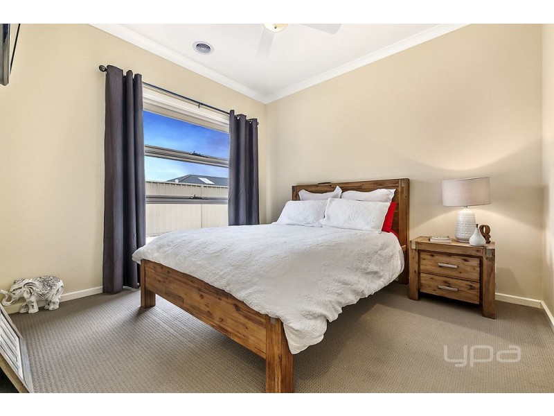 3/276 Bulmans Road, Melton West VIC 3337