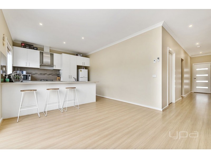 3/276 Bulmans Road, Melton West VIC 3337