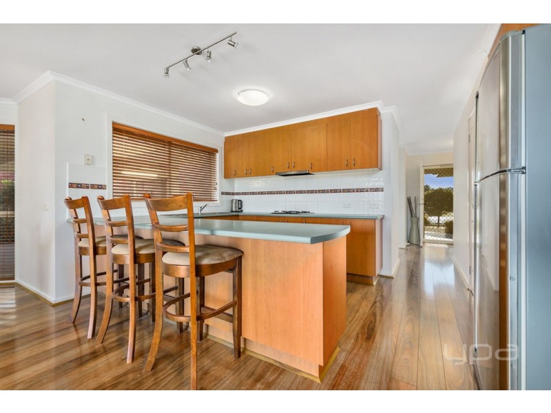 52 Darlingsford Boulevard, Melton VIC 3337