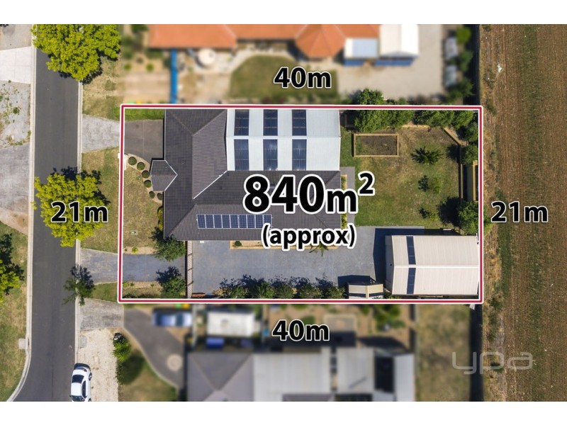 25 Haywood Grove, Melton West VIC 3337