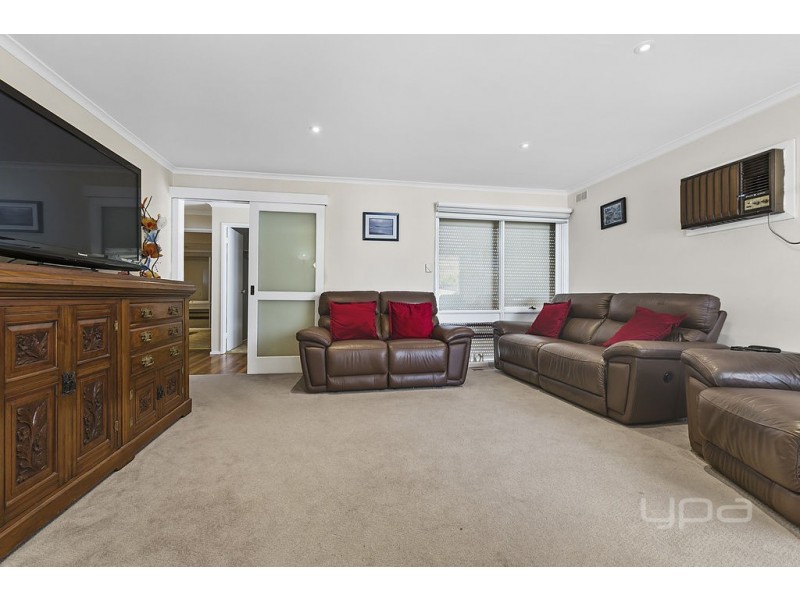 6 Ryan Court, Melton VIC 3337