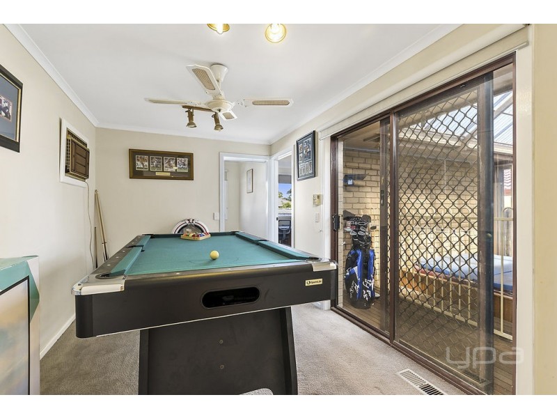 6 Ryan Court, Melton VIC 3337