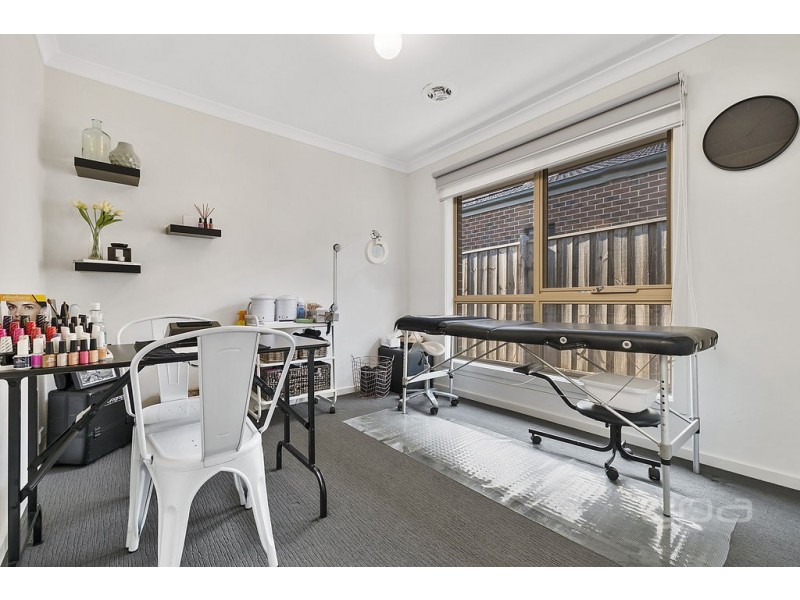 209 Botanica Springs Boulevard, Brookfield VIC 3338