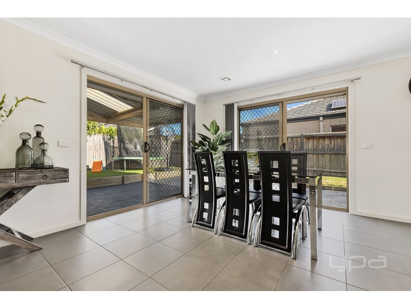 209 Botanica Springs Boulevard, Brookfield VIC 3338