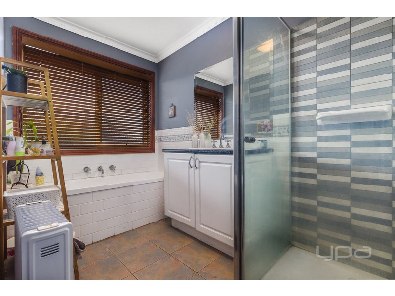 20 Runnymeade Lane, Brookfield VIC 3338