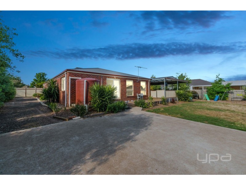 20 Runnymeade Lane, Brookfield VIC 3338