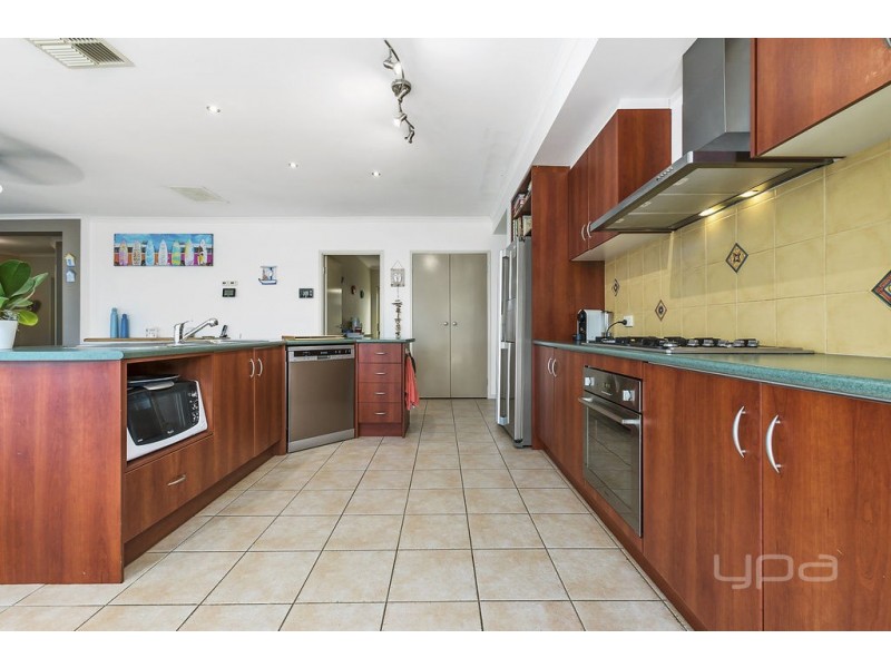 45 Maddison Circuit, Darley VIC 3340