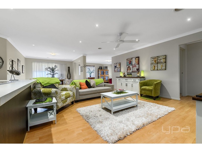 99 Black Dog Drive, Brookfield VIC 3338