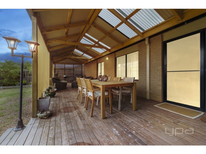 99 Black Dog Drive, Brookfield VIC 3338