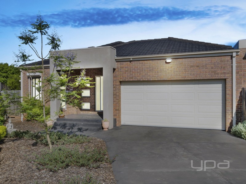 1/6 Lorna Place, Melton West VIC 3337