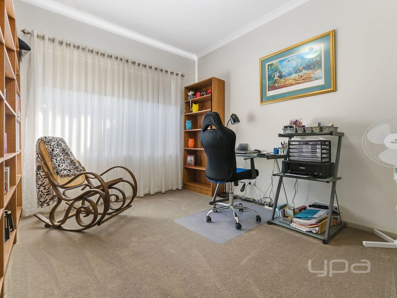 1/6 Lorna Place, Melton West VIC 3337